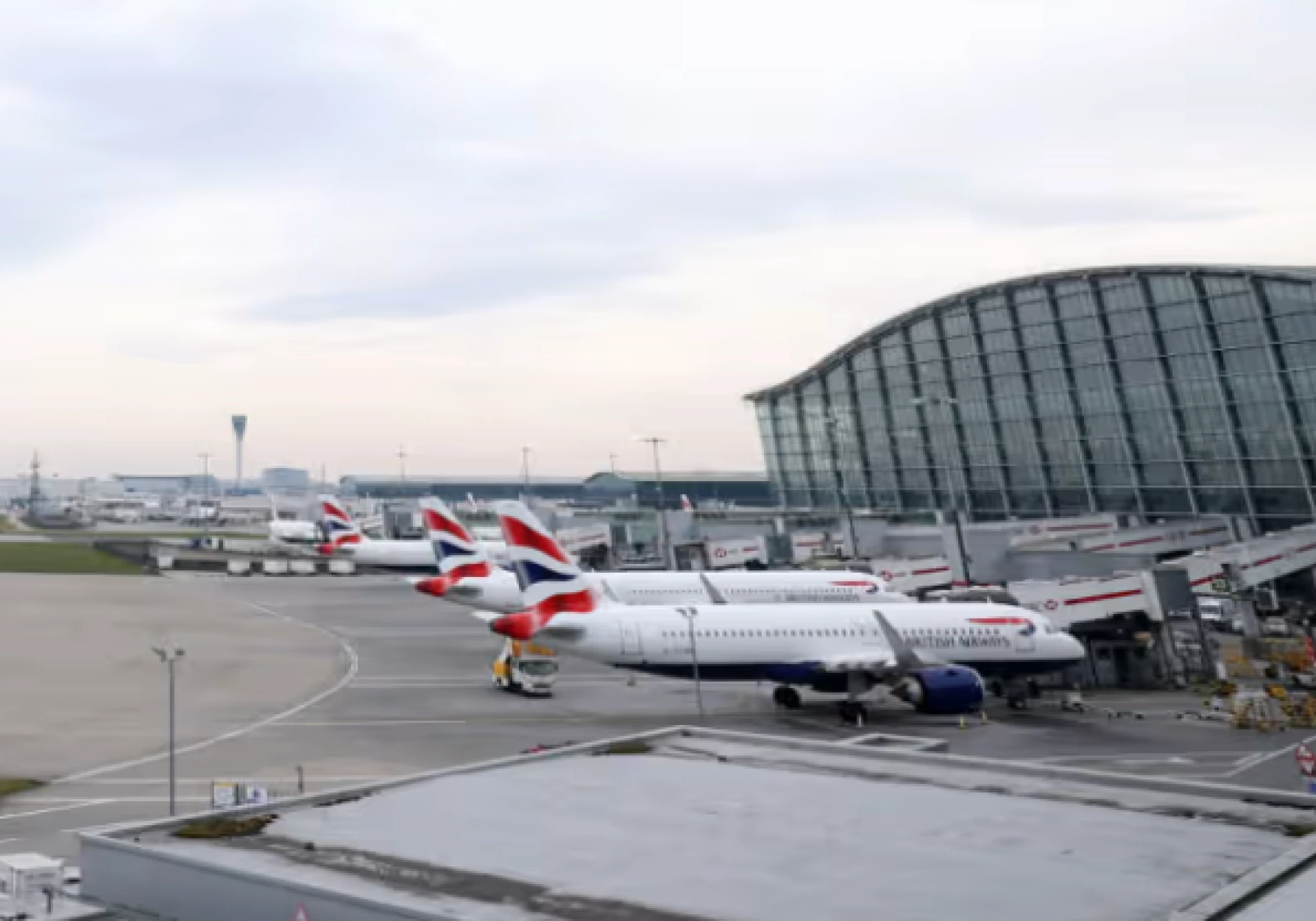 Heathrow Airport To Reopen Fully After Massive Fire Leads to Thousands of Flight Delays Heathrow Airport To Reopen Fully After Massive Fire Leads to Thousands of Flight Delays